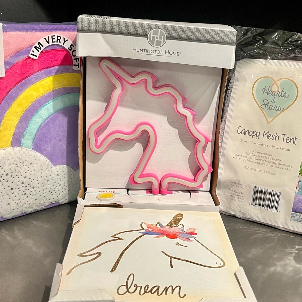NWT-Bedroom accessories. All in original packaging. Will separate if necessary